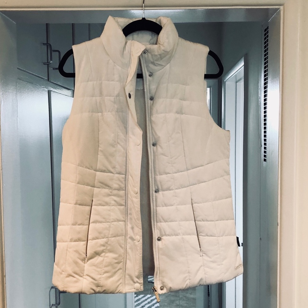Calvin Klein Puffer Vest. M, White, Faux fur lined